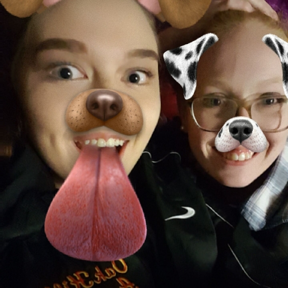 Meet your Posher, Katelyn - Picture 1 of 1